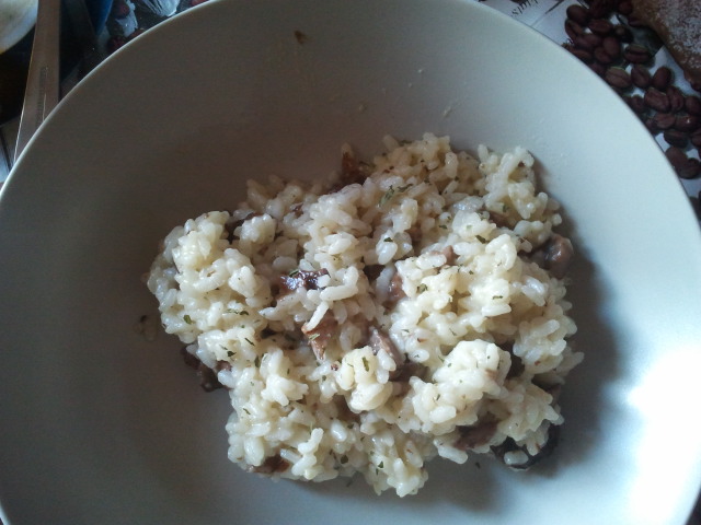 risotto con ajos tiernos y setas