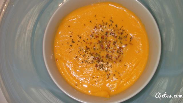 Receta de crema de zanahorias con semillas de sésamo