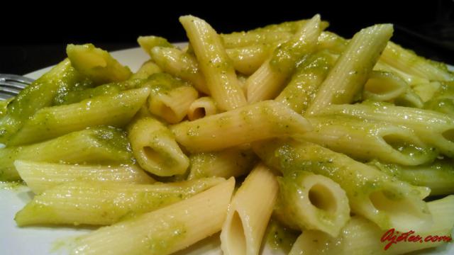 pasta con salsa pesto