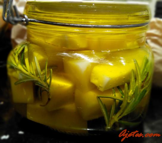 queso en aceite