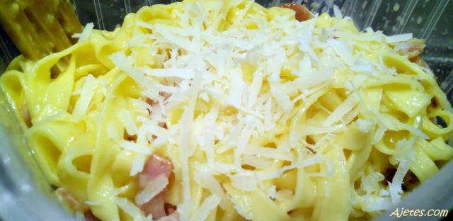 Receta de pasta con salsa carbonara original